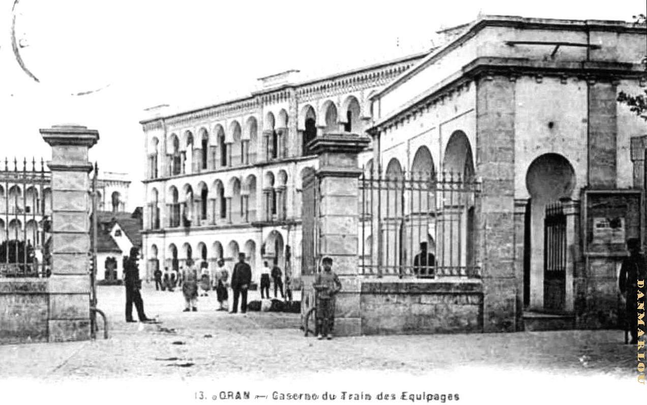 CA da- 014- Casernes artillerie et train des equipages.jpg